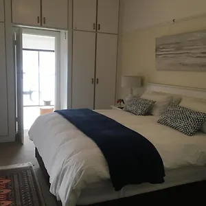  Apartment On-the-rocks South Africa