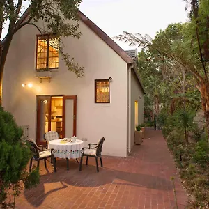  Holiday home Meadows Mountain View South Africa